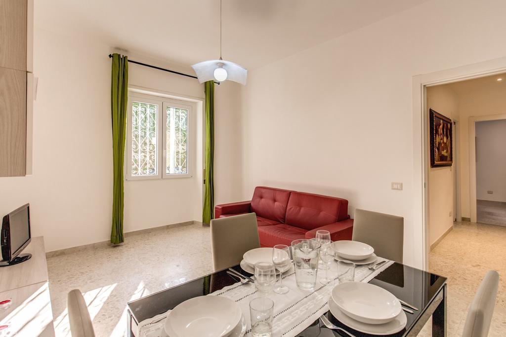 Daisy Guest House Colosseo Róma Szoba fotó