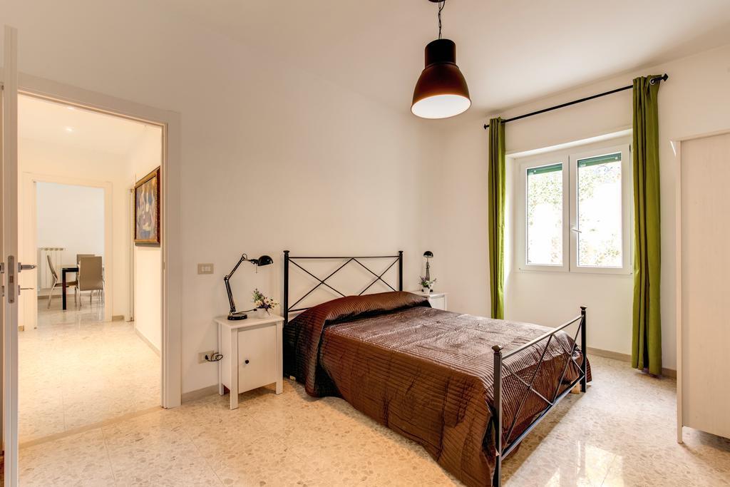 Daisy Guest House Colosseo Róma Szoba fotó